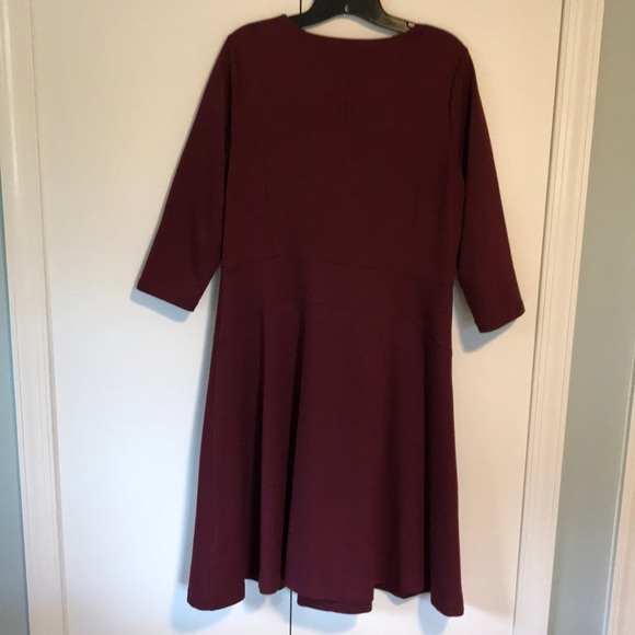 Women’s 3/4 sleeve Ponte Flounce dress, Lands End size 10-12 - Picture 4 of 5